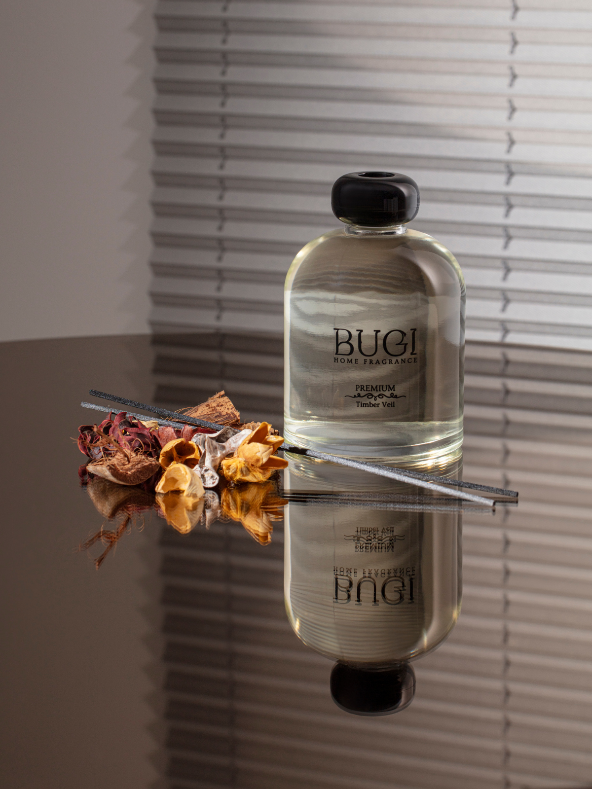 Timber Veil Ev Oda Ortam Kokusu, Çubuklu Oda Kokusu Sandal Ağacı, Yoğun Esanslı ve Kalıcı Oda Parfümü, Salon, Ofis, Ev, Yatak Odası ve Banyo için Büyük Boy Çubuklu Oda Kokusu