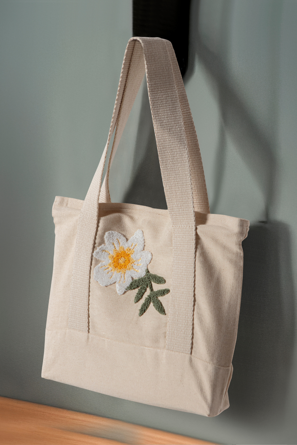 Papatya Desenli Bez Keten Omuz Çantası, Plaj Çantası, İşlemeli El ve Kol Çantası %100 Pamuk 36x29 cm