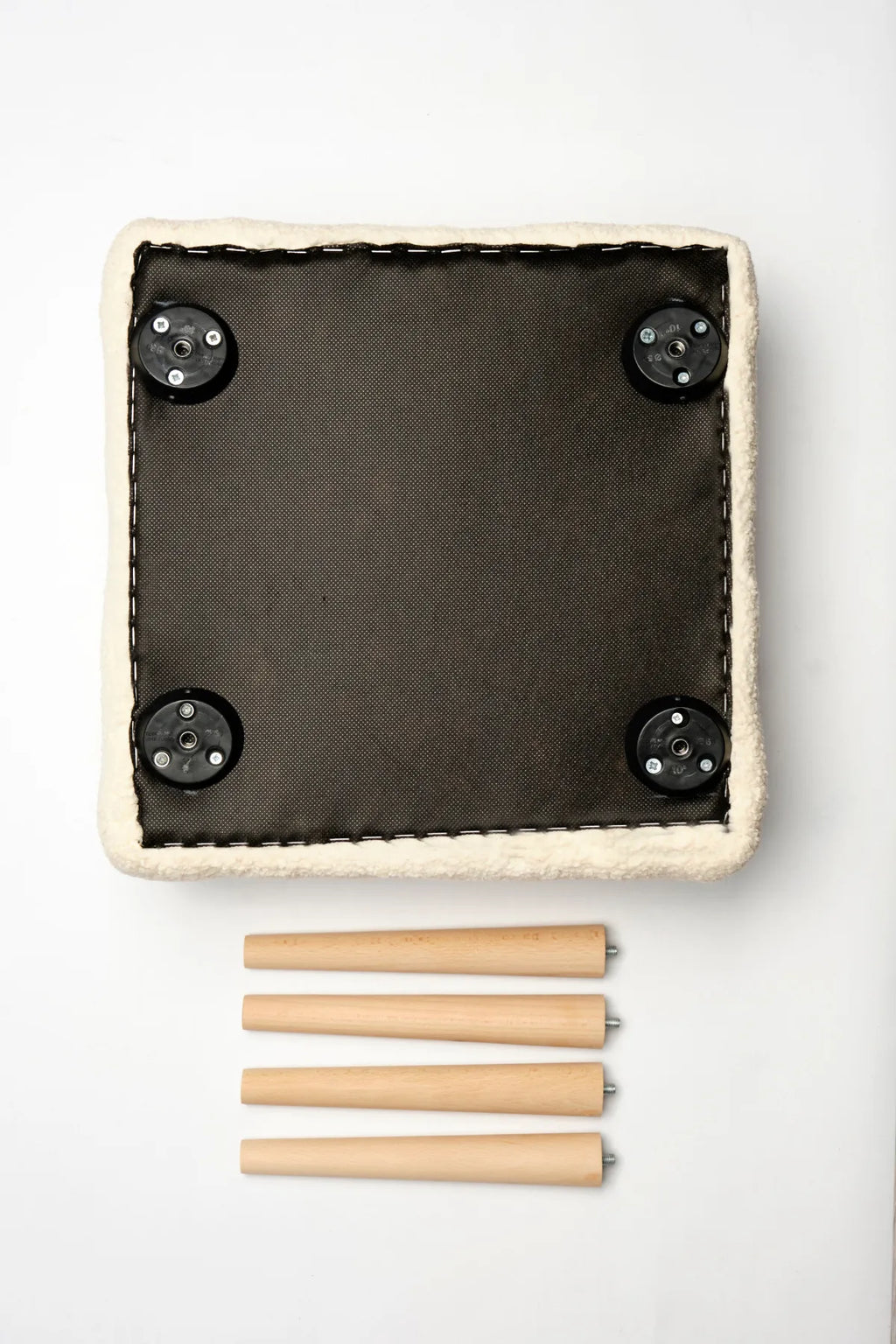 Puf Tabure Ahşap Ayaklı Kuzu Kumaş Makyaj Pufu Puf Sandalye Ayak Uzatma Pufu Kare Puf Bench