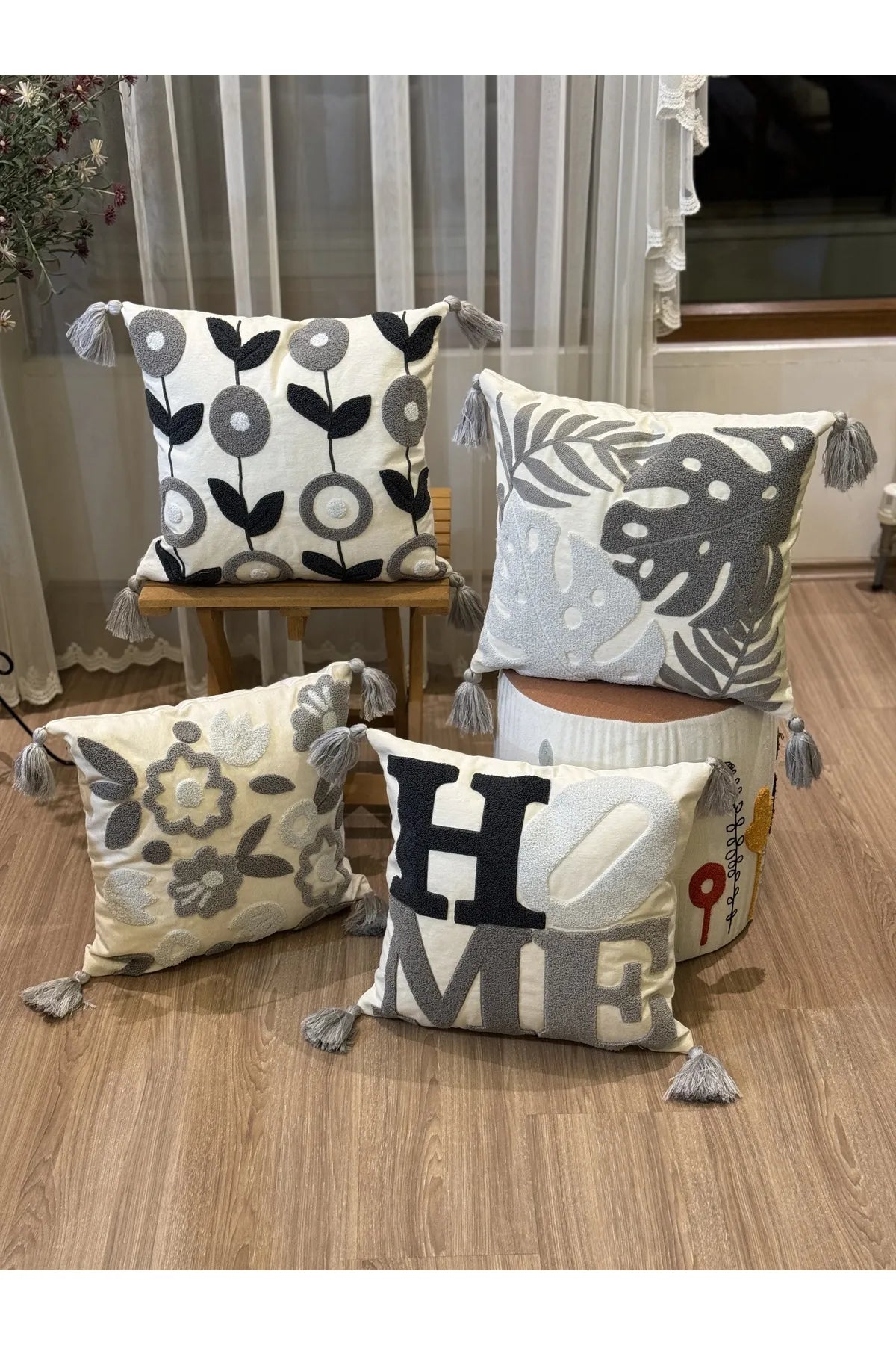 4'Lü Punch İşlemeli Nakışlı Dekoratif Kırlent Kılıfı, Gri Siyah