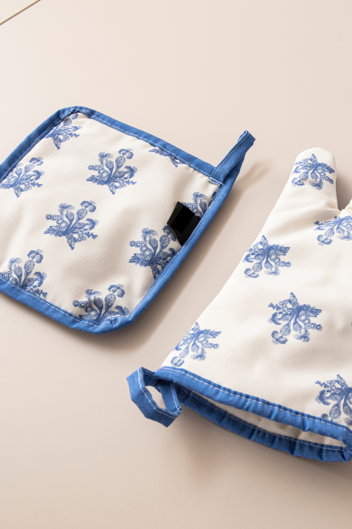 Azure Blue, Fırın Mutfak Eldiveni, Yanmaz ve ısıya dayanıklı tutacak, 2 Parça