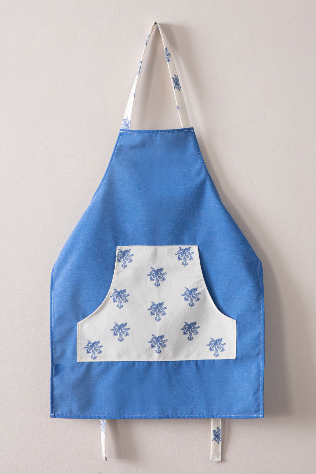 Elysian Blue, Mutfak Önlüğü, Sıvıya Dayanıklı 54x70cm