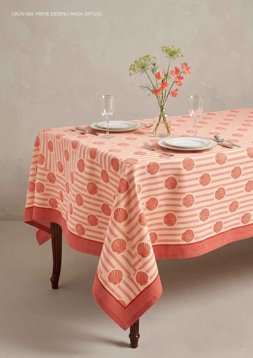 Pembe Midye Baskılı Çizgili Dertsiz Leke Tutmaz Desenli Dikdörtgen Bahçe Balkon Salon Mutfak Masa Piknik Örtüsü 140x220cm