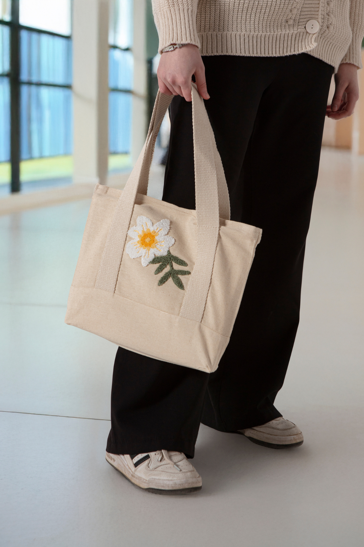 Papatya Desenli Bez Keten Omuz Çantası, Plaj Çantası, İşlemeli El ve Kol Çantası %100 Pamuk 36x29 cm