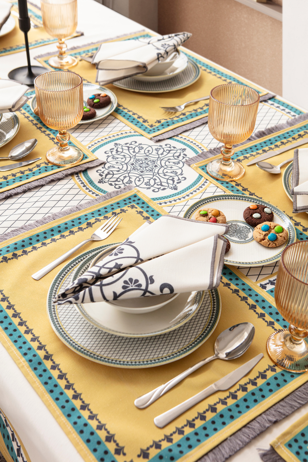 Safran Luxe Yemek Masası Takımı, Mutfak Masası Takımı, Masa Örtüsü,Runner,6'lı Amerikan Servis, 6'lı Kumaş Peçete