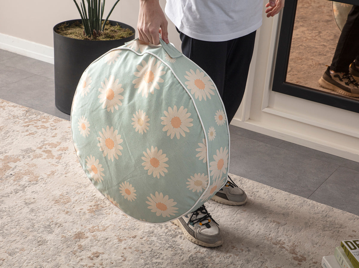 Yuvarlak Dekoratif Bahçe Minderi, Taşınabilir Balkon Pufu, 60x60cm, Su Yeşili Papatya Desenli