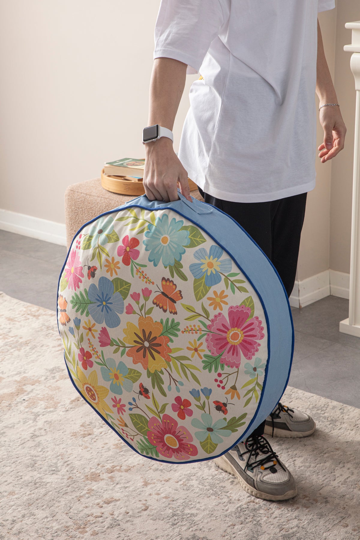 Yuvarlak Dekoratif Bahçe Minderi, Taşınabilir Balkon Pufu, 60x60cm, Renkli Çiçek