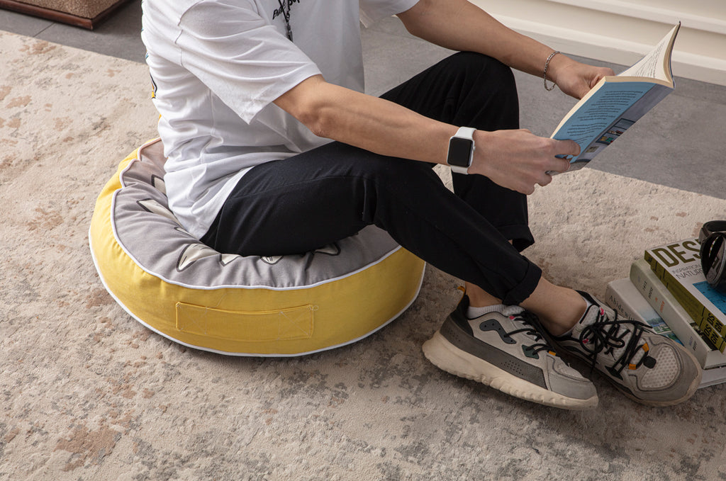 Yuvarlak Dekoratif Bahçe Minderi, Taşınabilir Balkon Pufu, 60x60cm, Papatya Desenli Gri