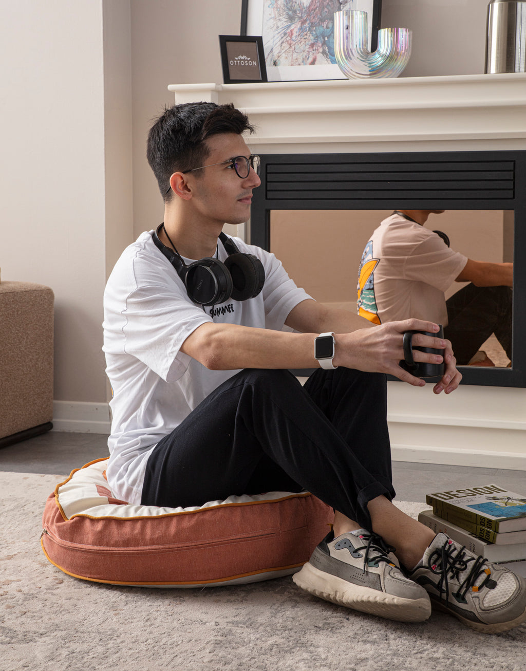 Yuvarlak Dekoratif Bahçe Minderi, Taşınabilir Balkon Pufu, 60x60cm, Good Vibes Yazılı