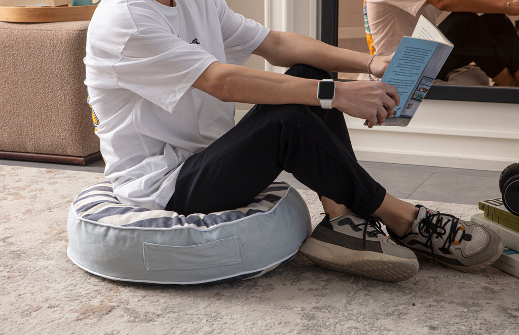 Yuvarlak Dekoratif Bahçe Minderi, Balkon Pufu 60x60cm, Mavi Çizgi Desenli