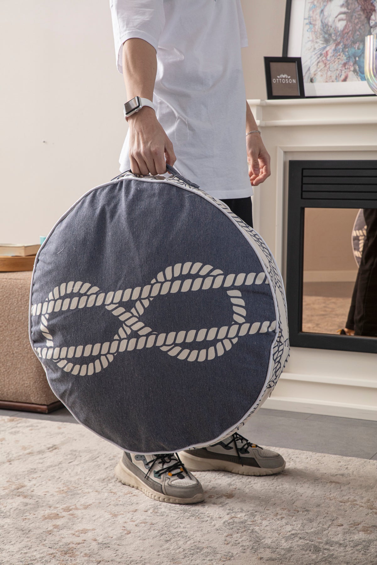 Yuvarlak Dekoratif Bahçe Minderi, Balkon Pufu 60x60cm, Mavi Çapa Desenli