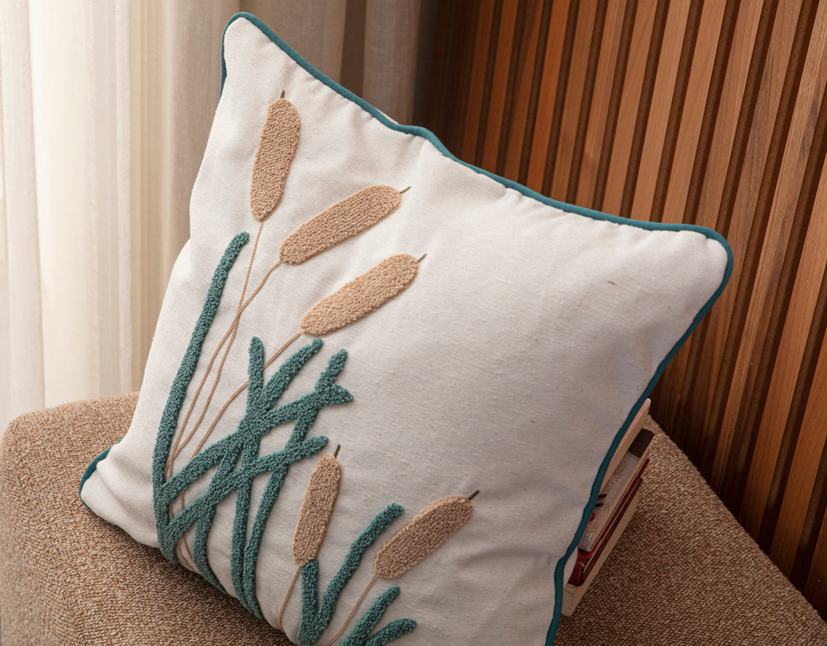 Dekoratif Punch İşlemeli Biyeli Keten Kırlent Kılıfı, 43x43cm