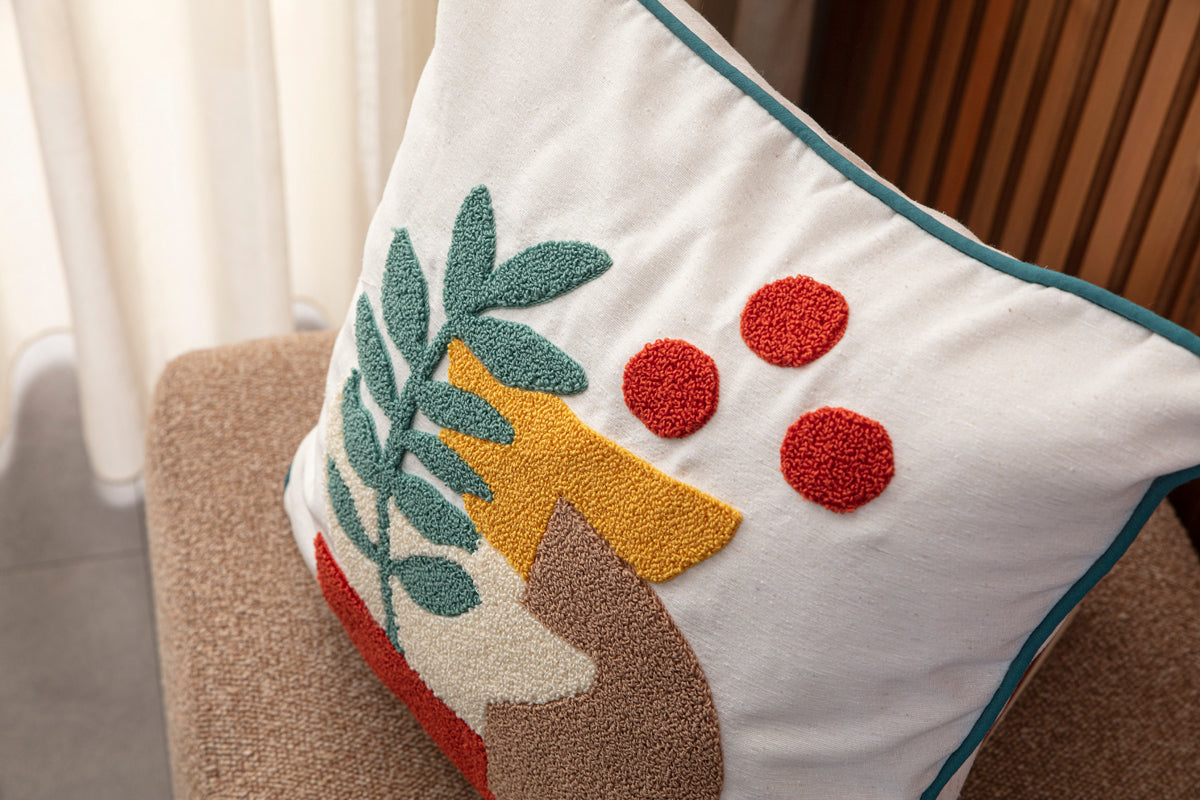 Dekoratif Punch İşlemeli Biyeli Keten Kırlent Kılıfı, 43x43cm