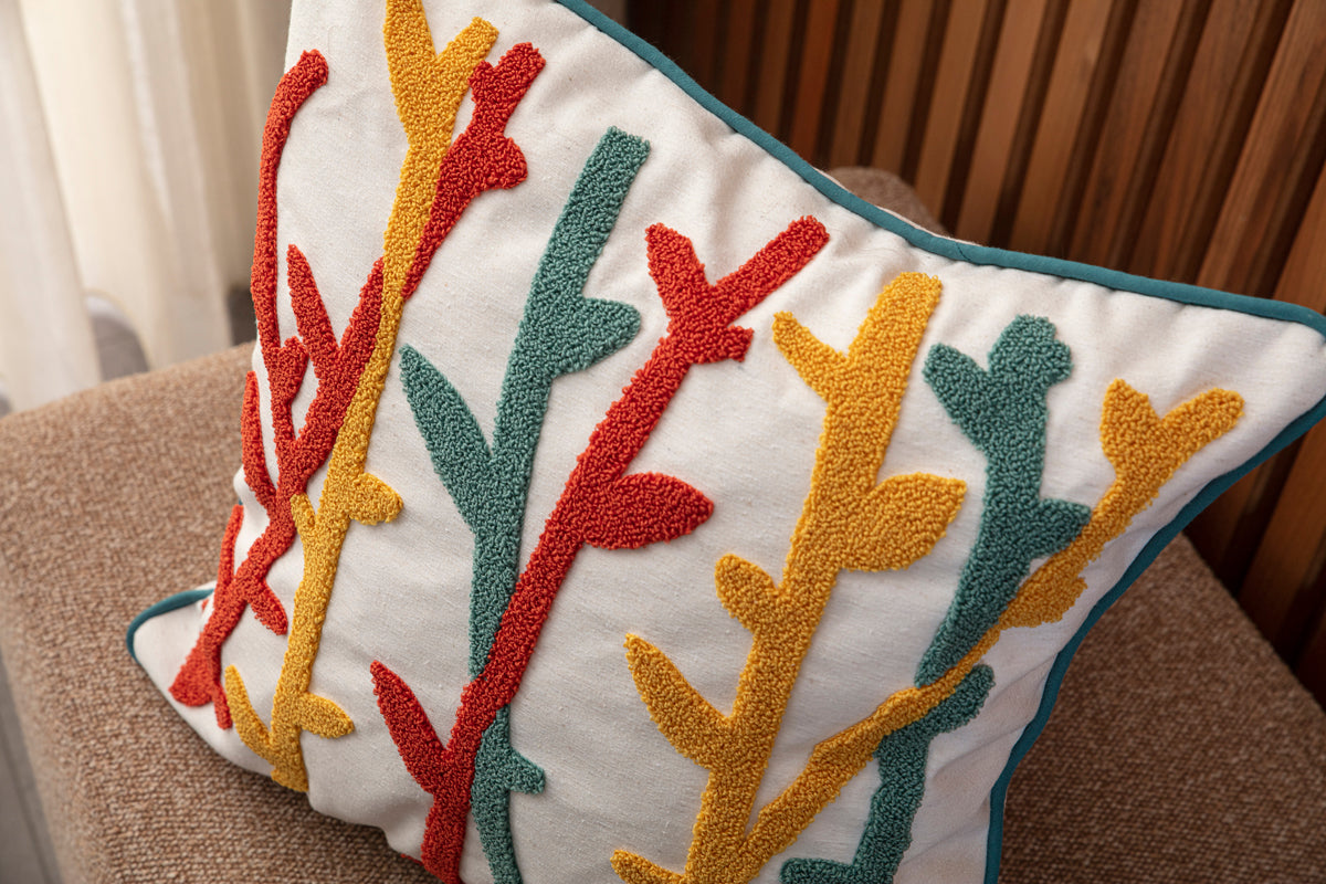 Dekoratif Punch İşlemeli Biyeli Keten Kırlent Kılıfı, 43x43cm