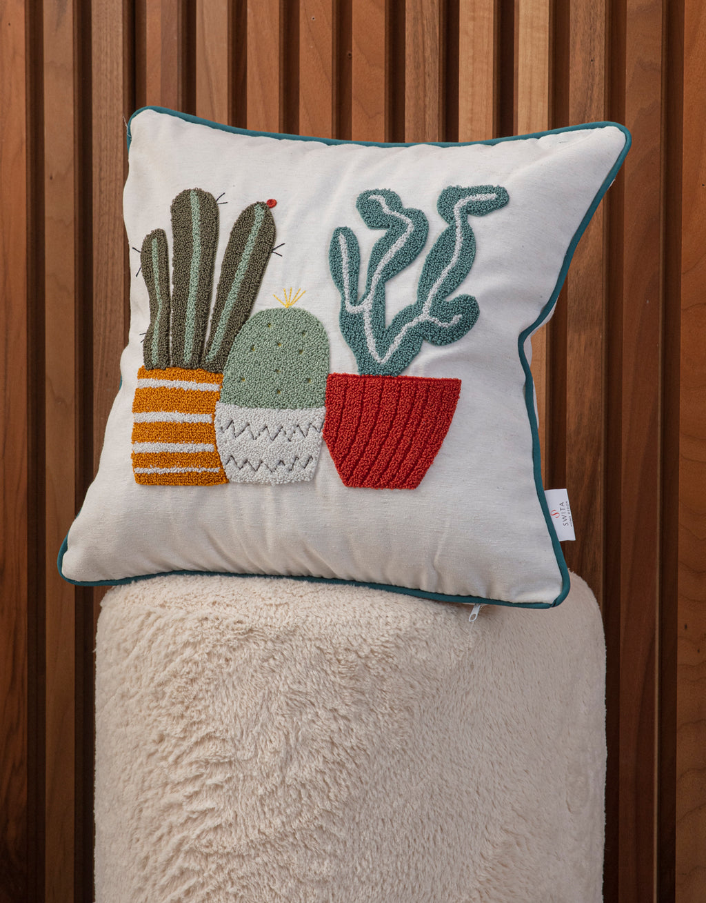 Dekoratif Punch İşlemeli Keten Kırlent Kılıfı, Saksı Desenli