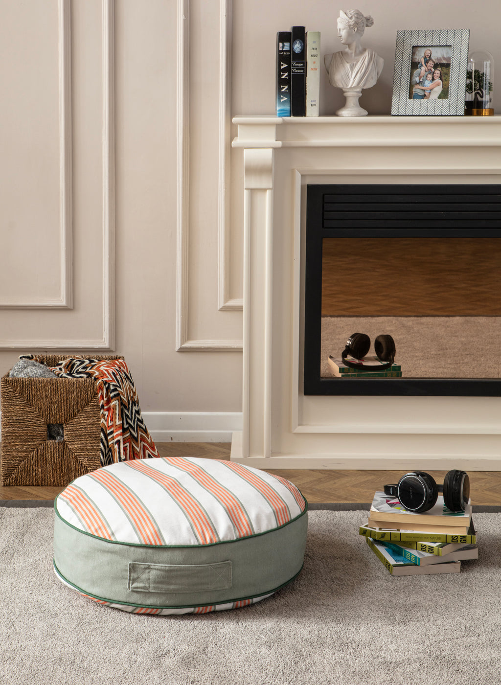 Yuvarlak Dekoratif Bahçe Minderi, Balkon Pufu 60x60cm, Turuncu Çizgi Desenli