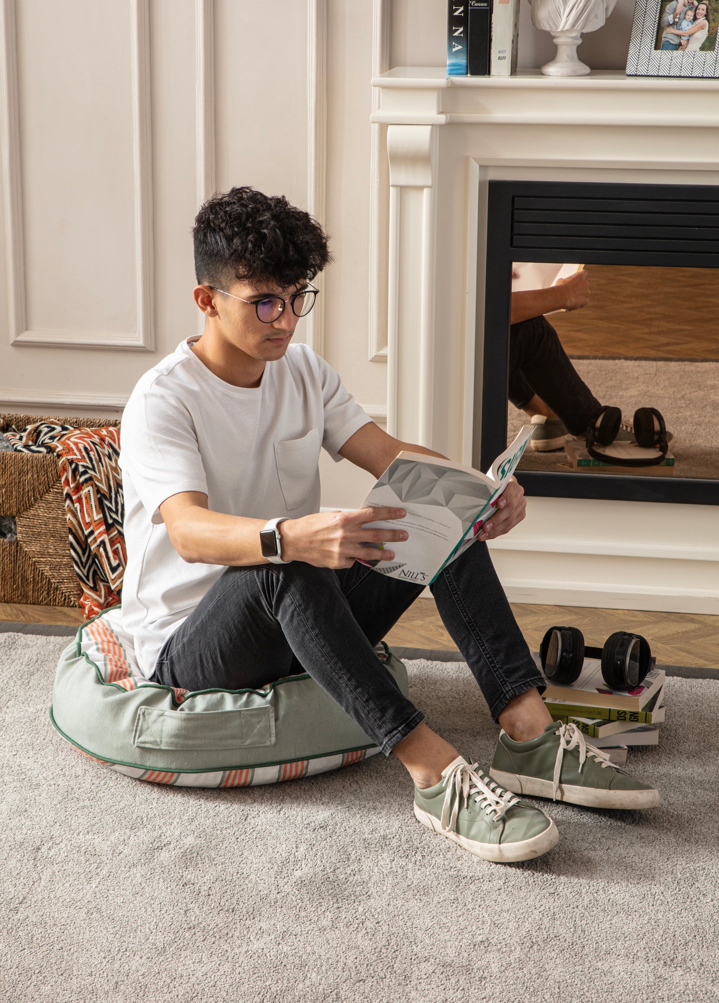 Yuvarlak Dekoratif Bahçe Minderi, Balkon Pufu 60x60cm, Turuncu Çizgi Desenli