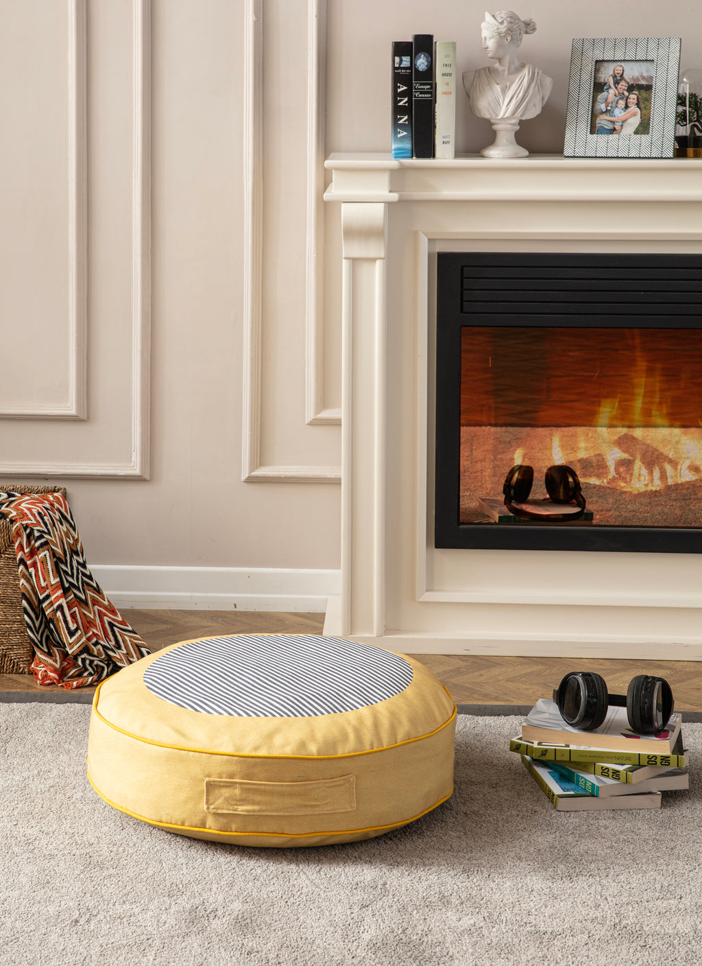 Yuvarlak Dekoratif Bahçe Minderi, Balkon Pufu 60x60cm - Sarı Desenli