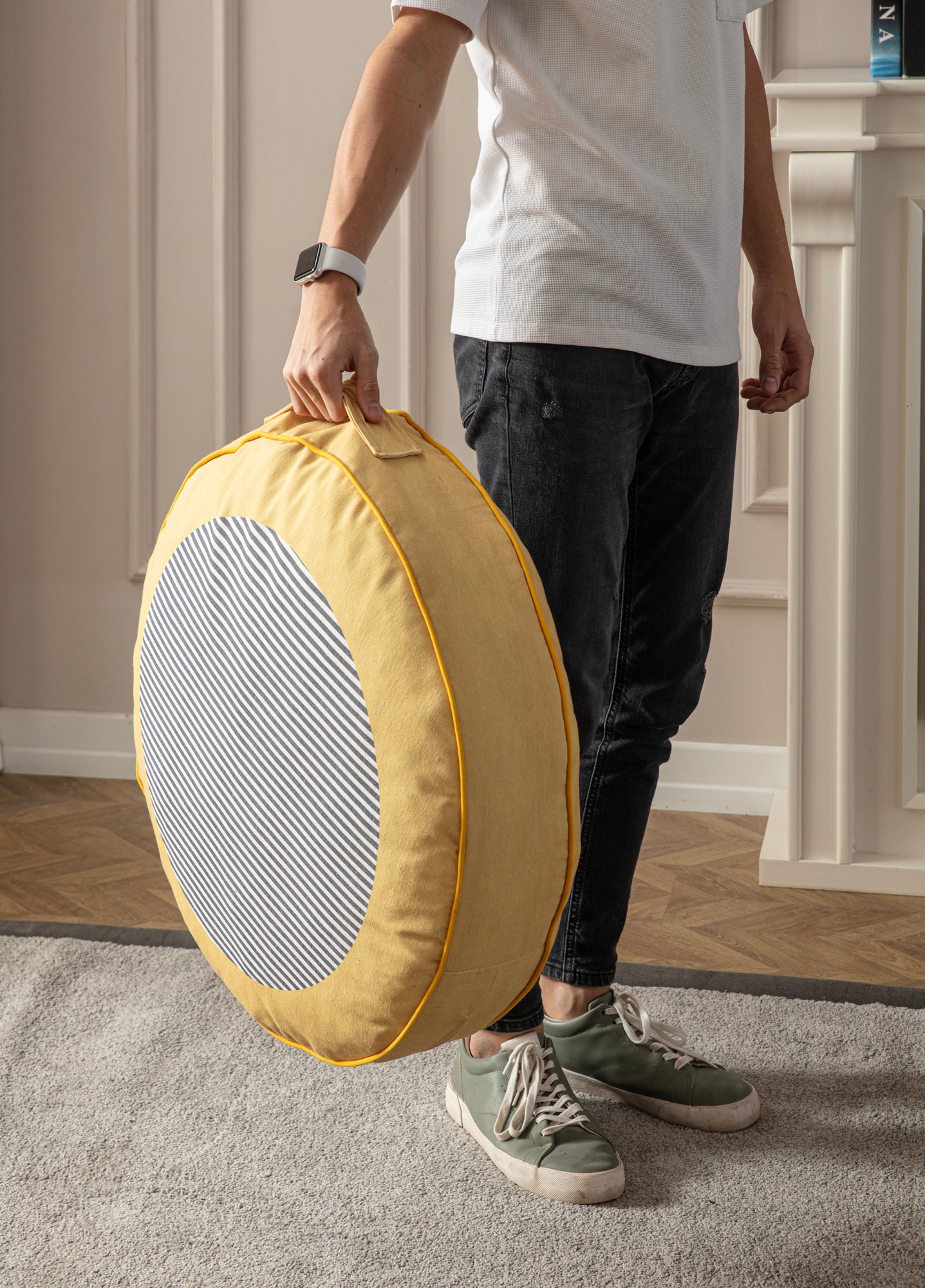 Yuvarlak Dekoratif Bahçe Minderi, Balkon Pufu 60x60cm - Sarı Desenli