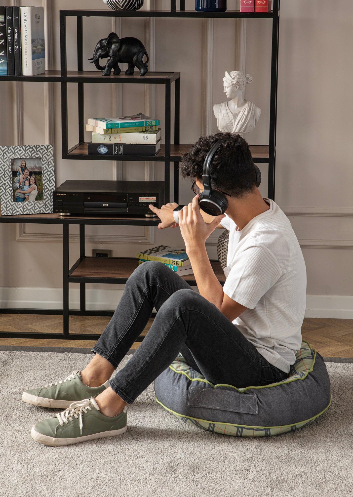 Yuvarlak Dekoratif Bahçe Minderi, Balkon Pufu 60x60cm, Yeşil Ekoseli Desenli