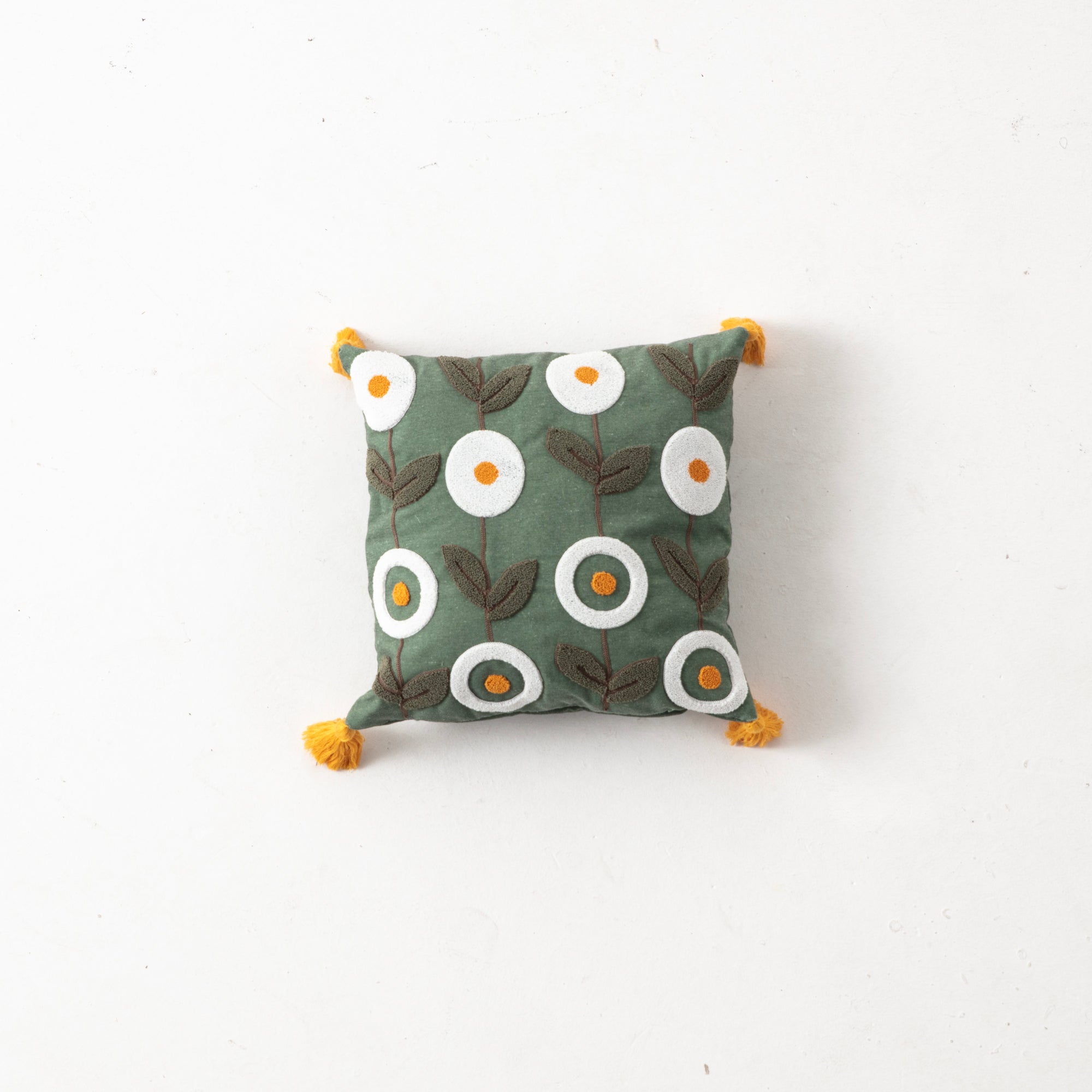 Dekoratif Punch İşlemeli Püsküllü Keten Kırlent Kılıfı, 43x43cm Yeşil