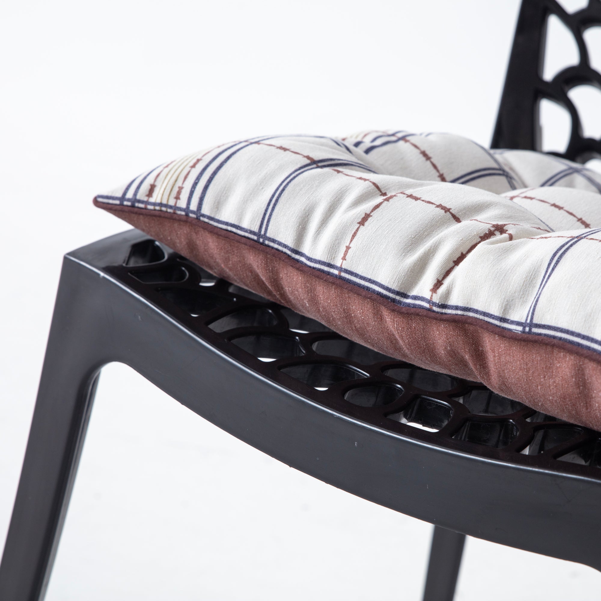 Dekoratif Rahat Sandalye Minderi, Ekoseli Desenli