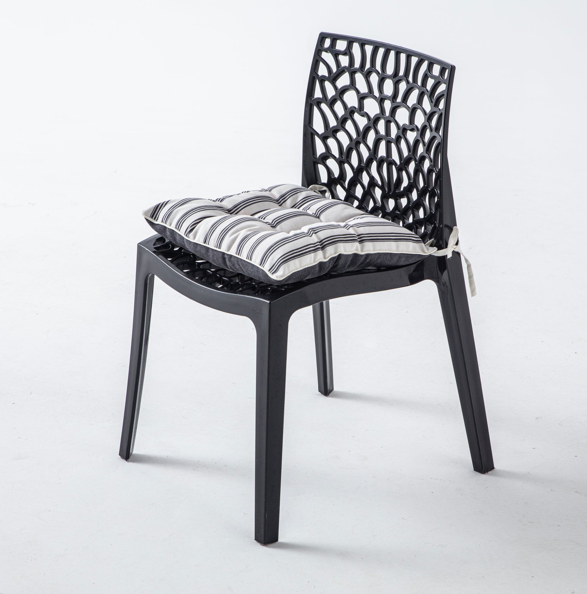 Dekoratif Rahat Sandalye Minderi, Gri Çizgili