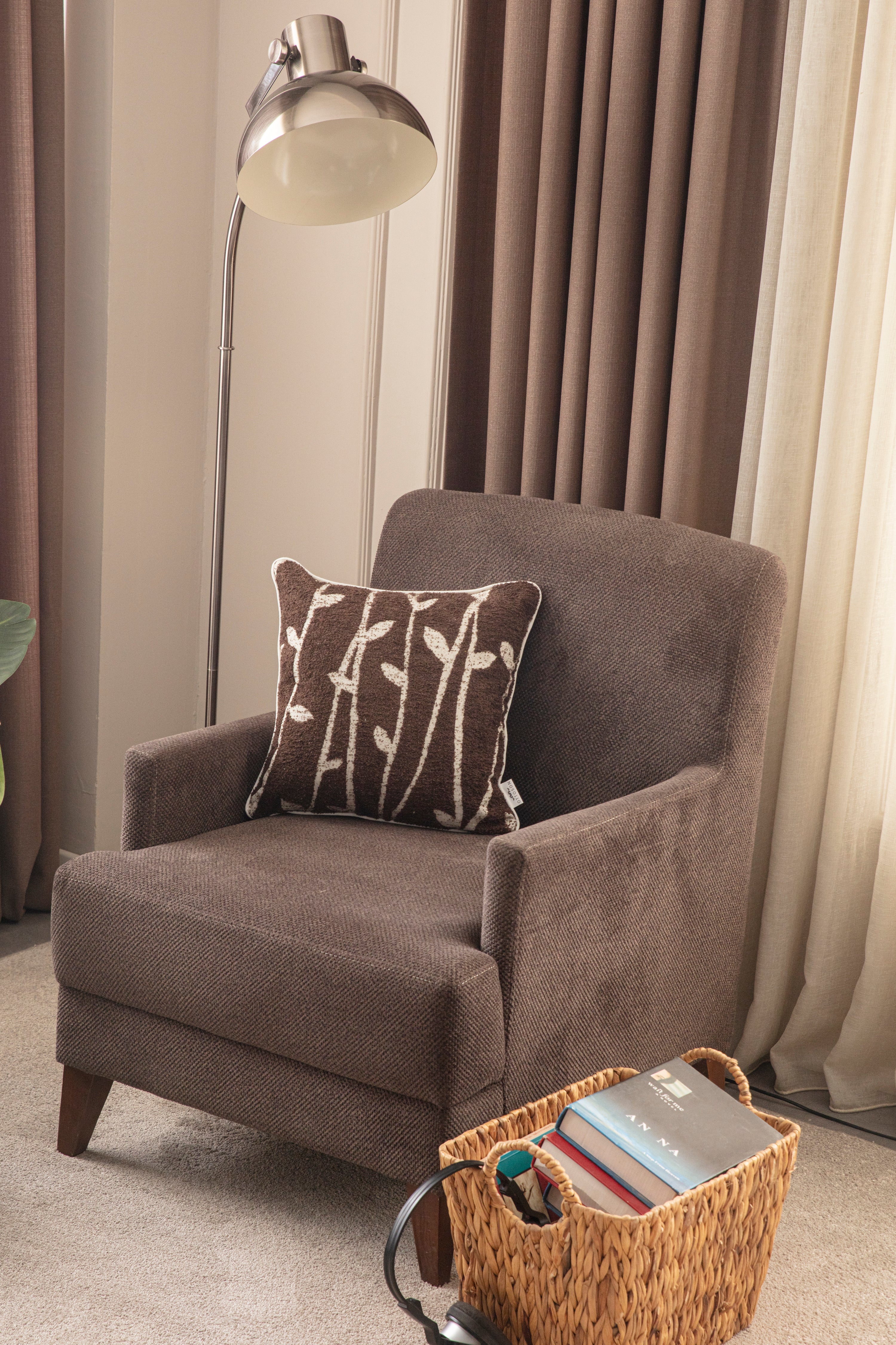 Biyeli Dekoratif Premium Kırlent Kılıfı, 43x43cm, 'Dal'