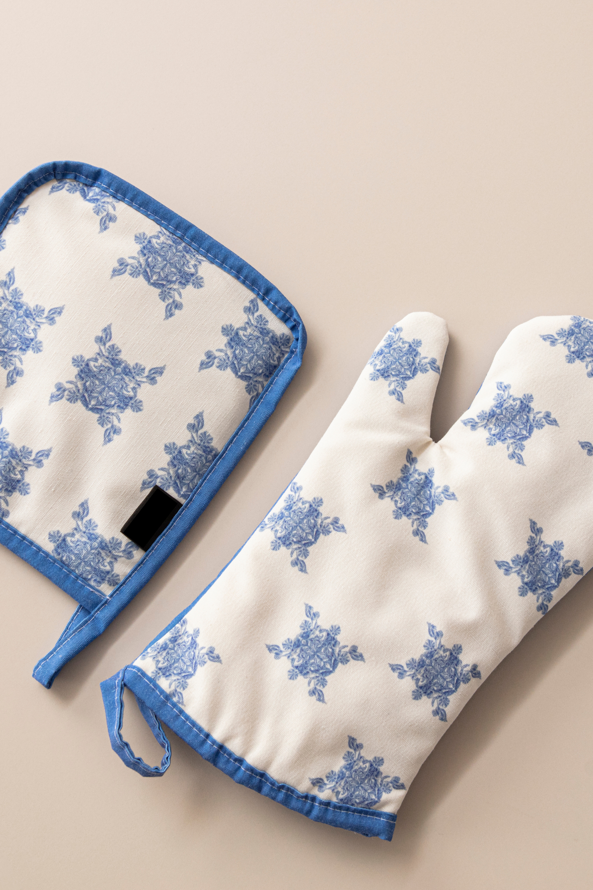 Azure Blue, Fırın Mutfak Eldiveni, Yanmaz ve ısıya dayanıklı tutacak, 2 Parça