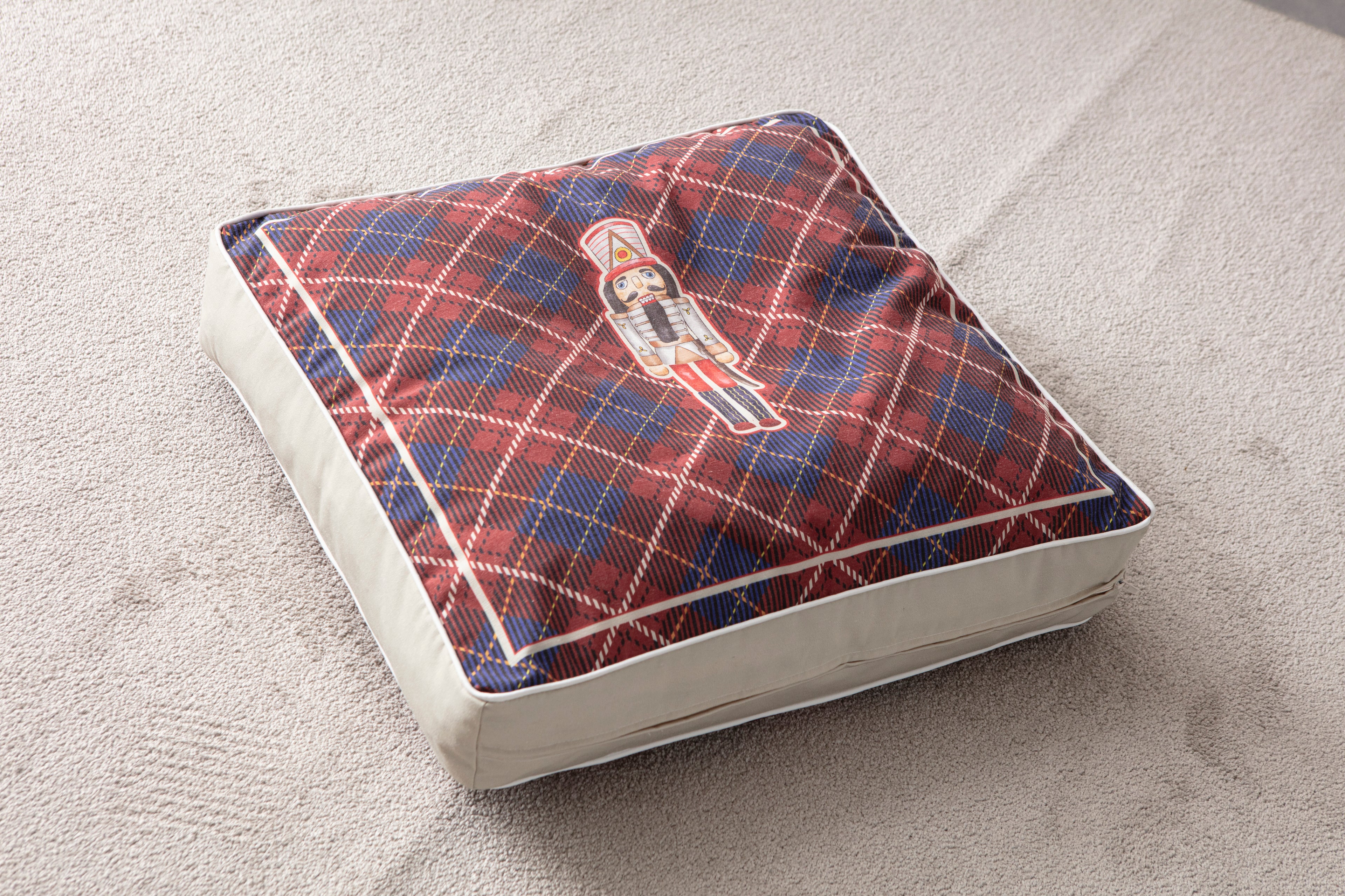 Kokina Premium Serisi Kare Yer Minderi, 60x60cm Bordo