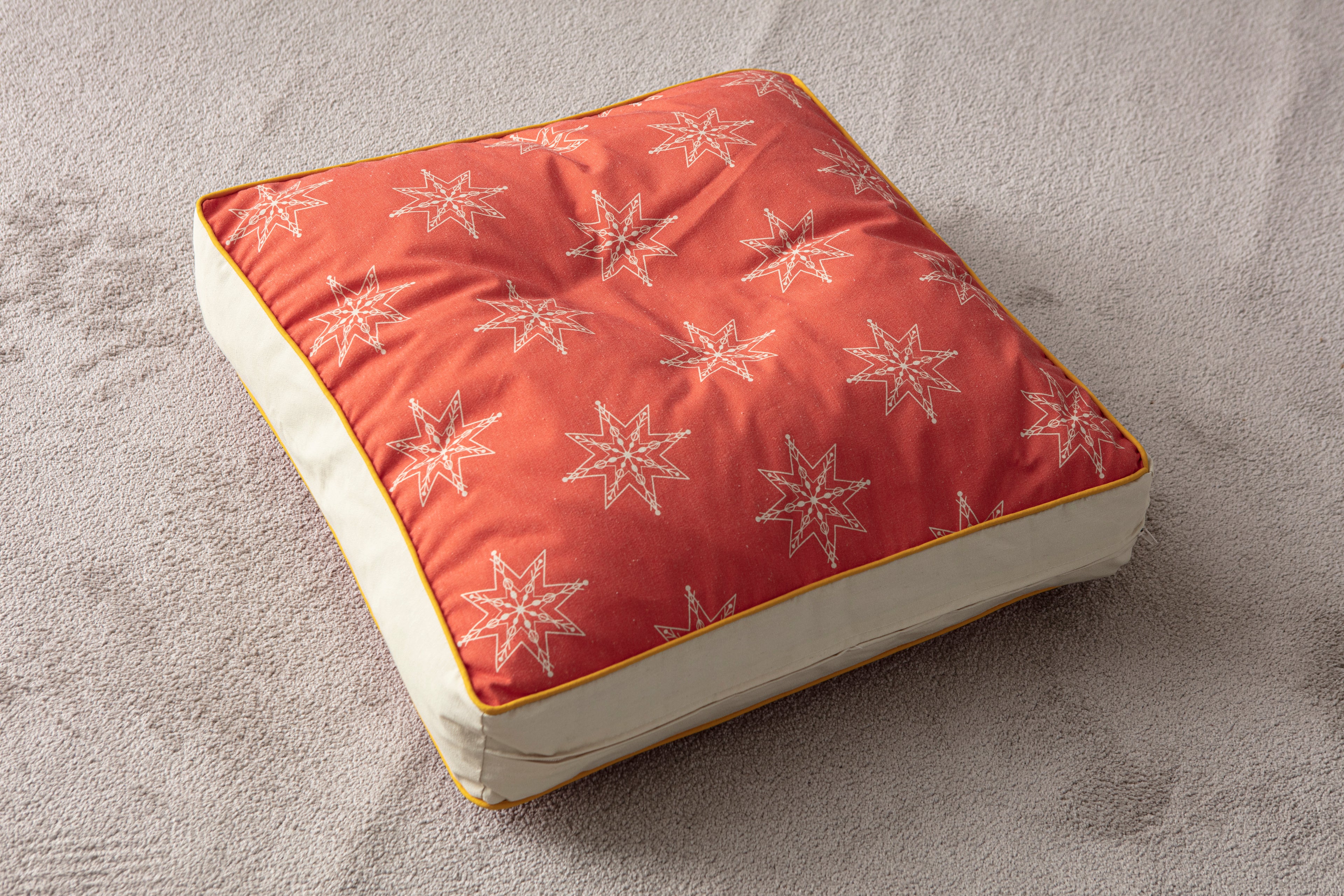 Kokina Premium Serisi, Kare Yer Minderi, 60x60cm, Kırmızı