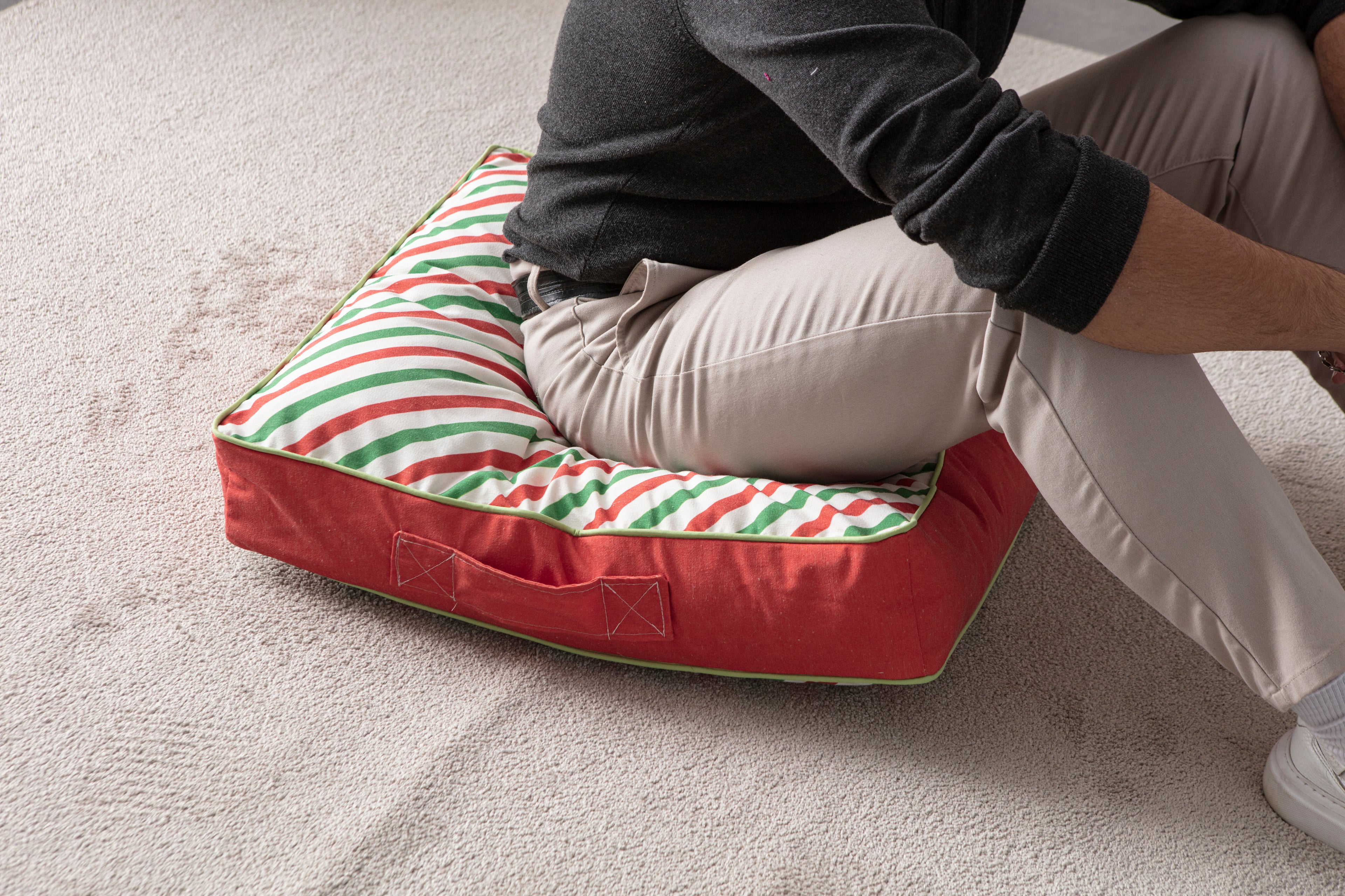 Kokina Premium Serisi Kare Yer Minderi, 60x60 cm, Çizgili