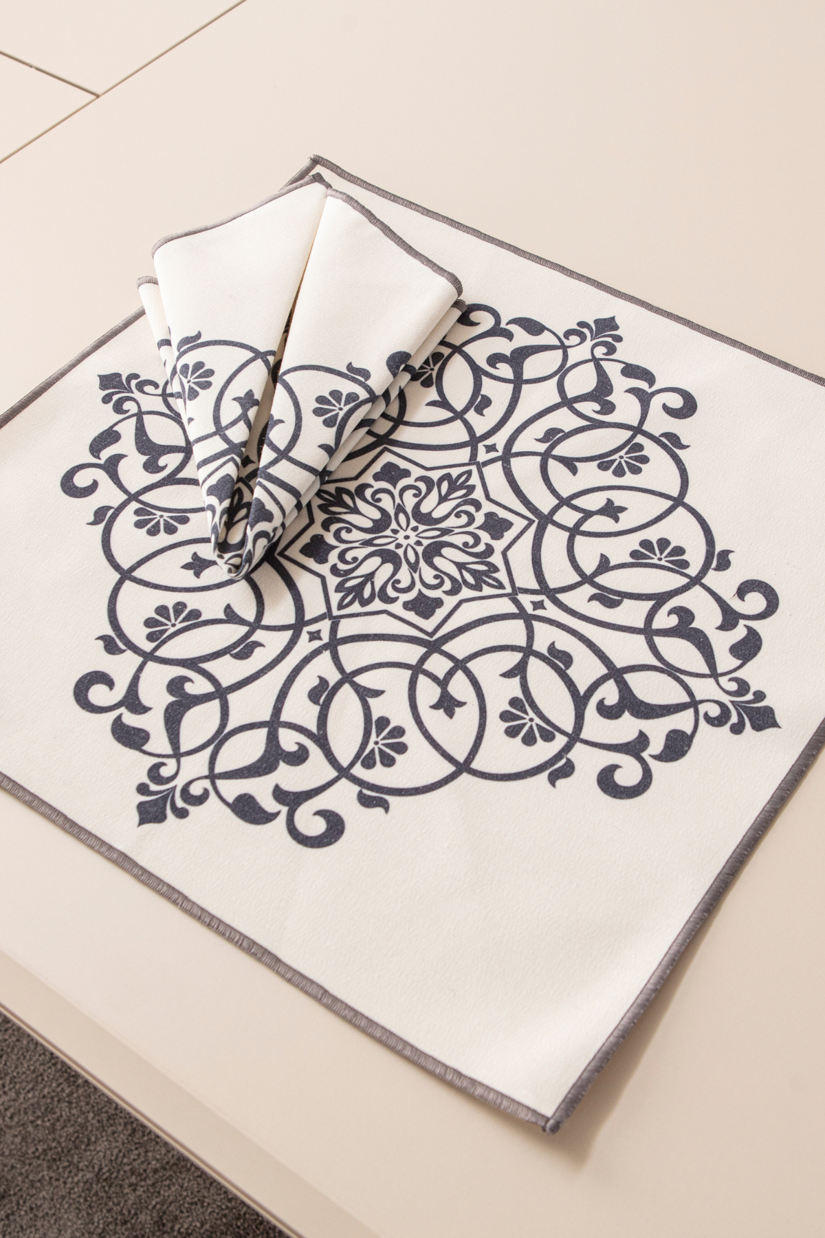 Safran Luxe Yemek Masası Takımı, Mutfak Masası Takımı, Masa Örtüsü,Runner,6'lı Amerikan Servis, 6'lı Kumaş Peçete