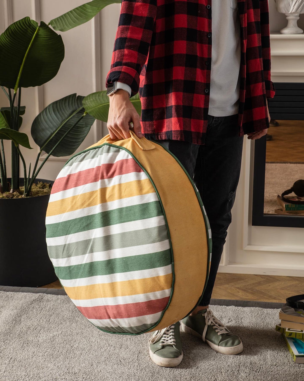 Yuvarlak Dekoratif Bahçe Minderi, Balkon Pufu 60x60cm, Gökkuşağı Desenli