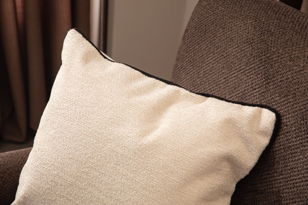 Biyeli Dekoratif Beyaz Premium Kırlent Kılıfı, 43x43cm Yastık Kılıfı