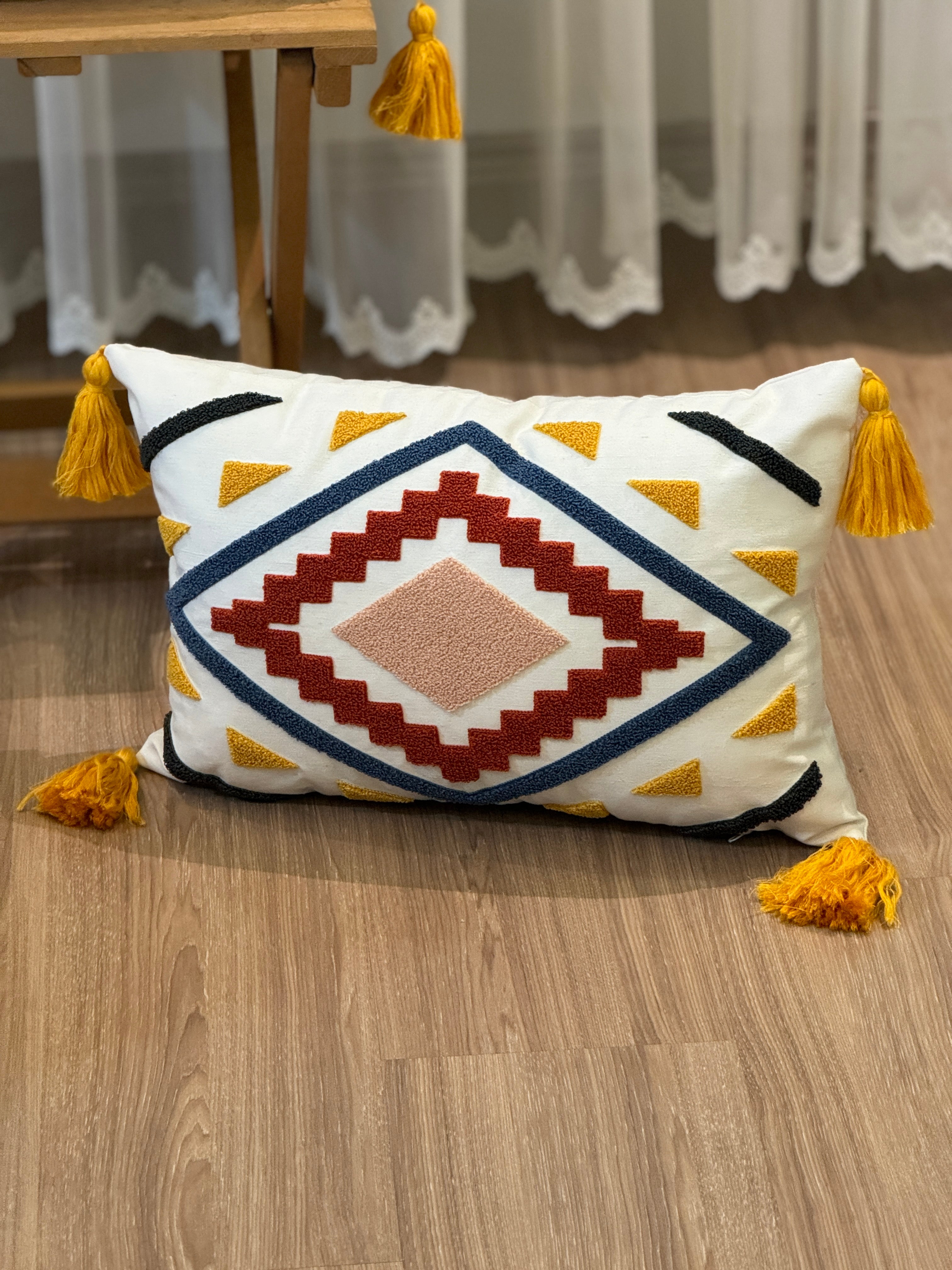 PUNCH KIRLENT KILIFI 137