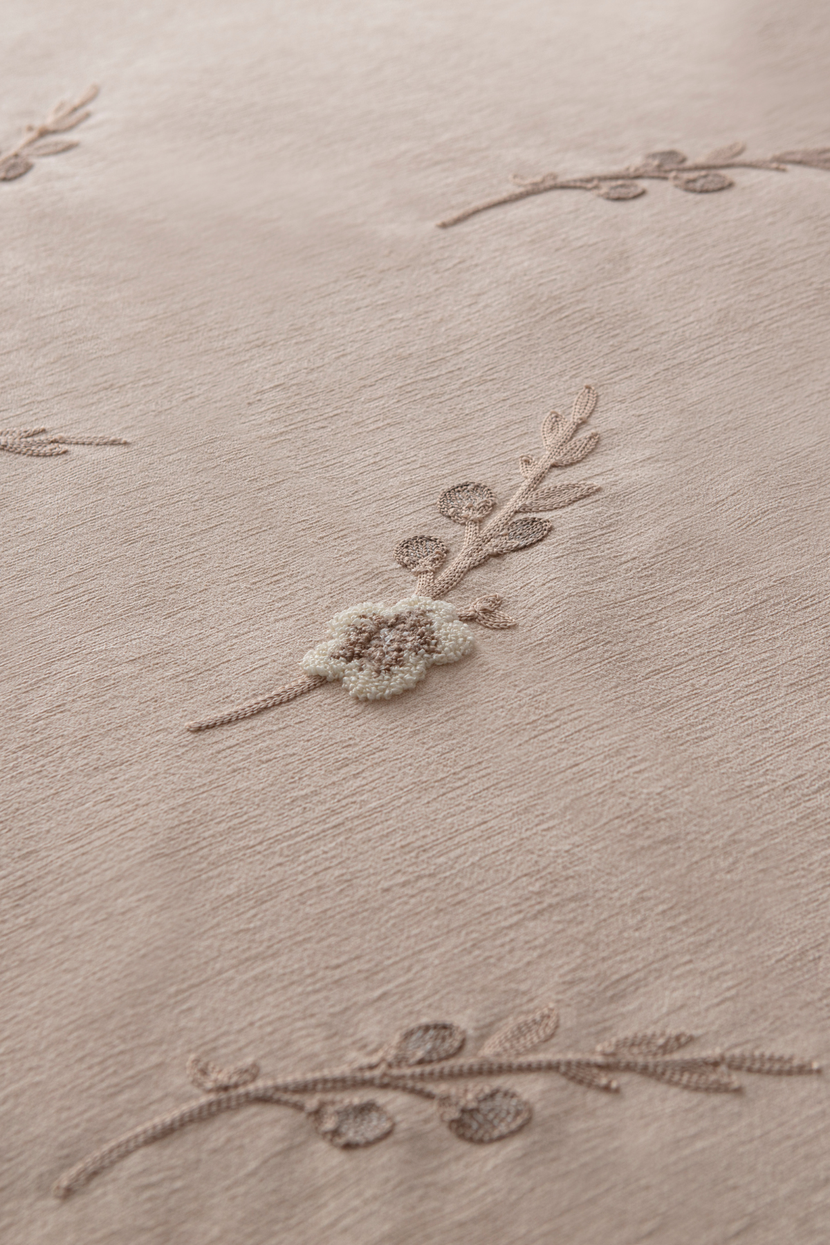 Seren Desen Çift Kişilik Nakışlı Yatak Örtüsü Seti Şönil Kumaş Punch Nakışlı 240x260cm