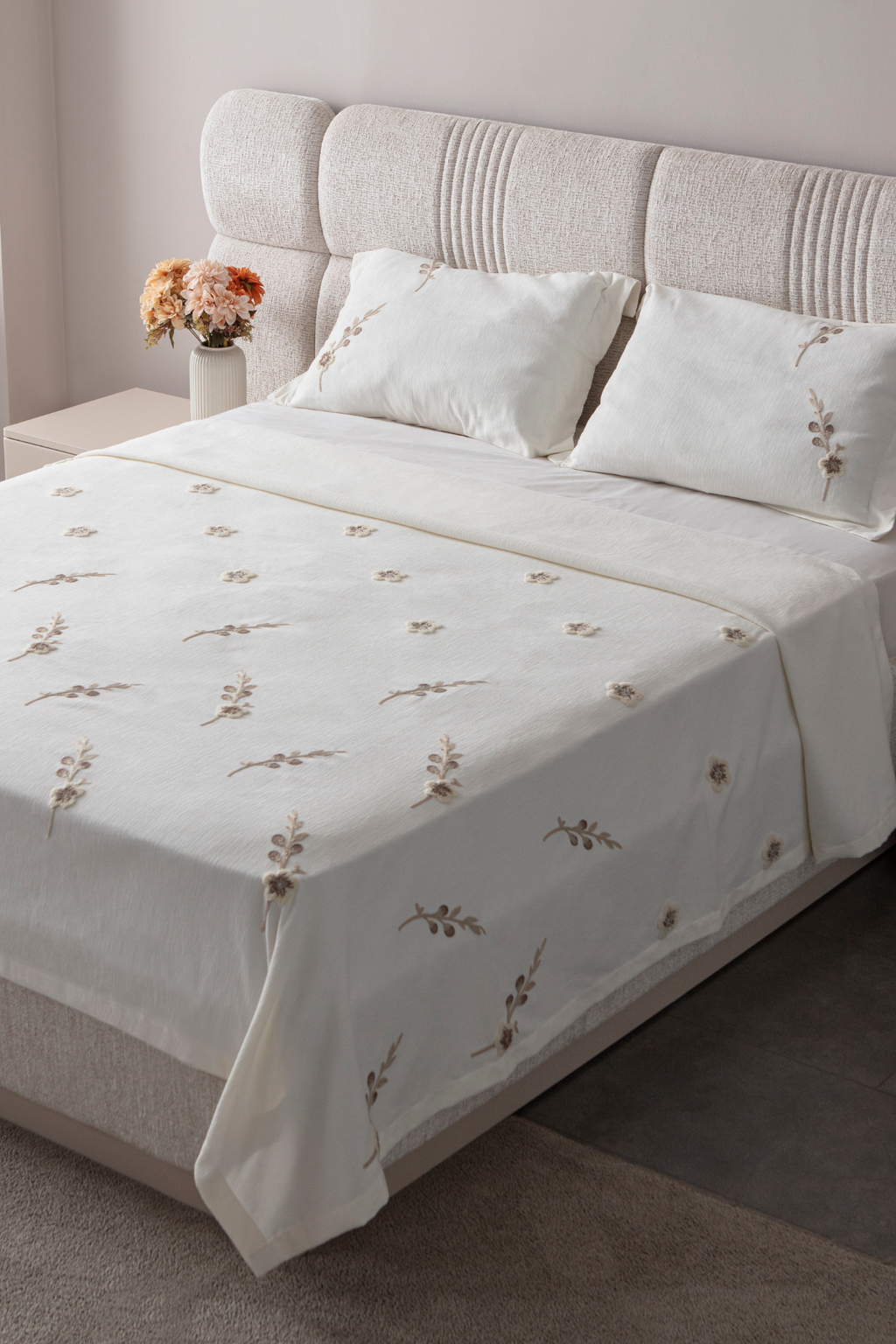 Seren Desen Çift Kişilik Nakışlı Yatak Örtüsü Seti Şönil Kumaş Punch Nakışlı 240x260cm