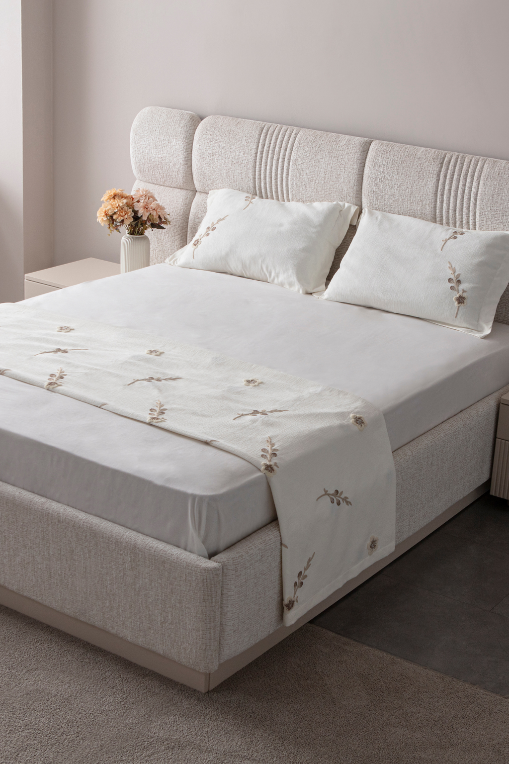 Seren Desen Çift Kişilik Nakışlı Yatak Örtüsü Seti Şönil Kumaş Punch Nakışlı 240x260cm