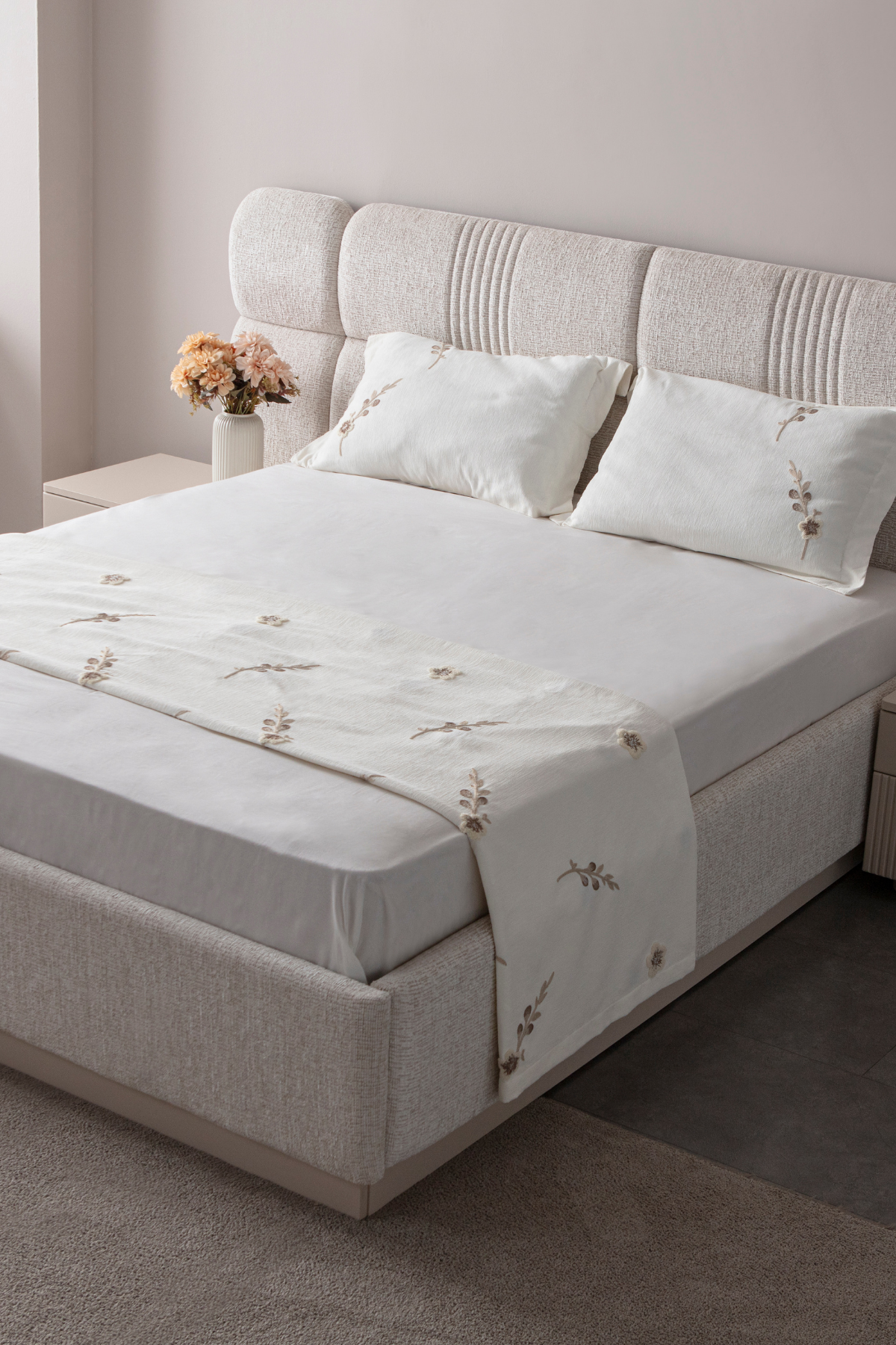 Seren Desen Çift Kişilik Nakışlı Yatak Örtüsü Seti Şönil Kumaş Punch Nakışlı 240x260cm