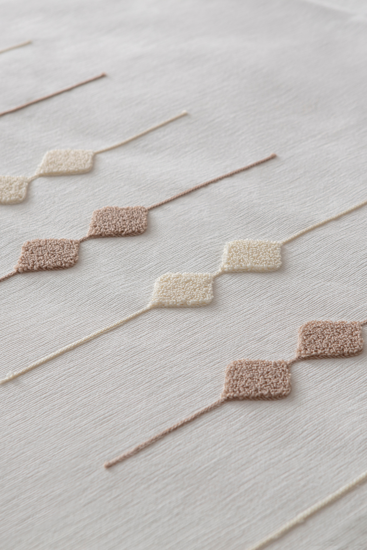 Zen Baklava Desen Çift Kişilik Nakışlı Yatak Örtüsü Seti Şönil Kumaş Punch Nakışlı 240x260cm