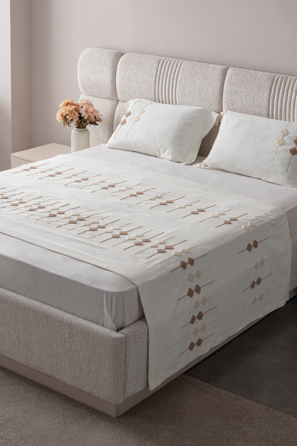 Zen Baklava Desen Çift Kişilik Nakışlı Yatak Örtüsü Seti Şönil Kumaş Punch Nakışlı 240x260cm