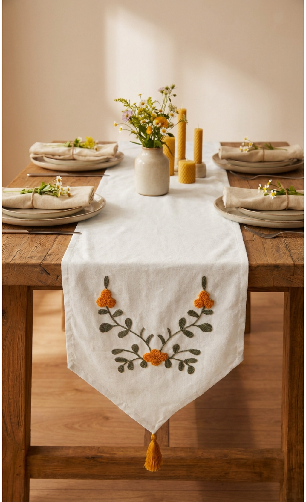 Punch İşlemeli Çiçek Desenli Keten Dekoratif Vintage Bohem 140x35 Runner Masa Süsü Örtüsü
