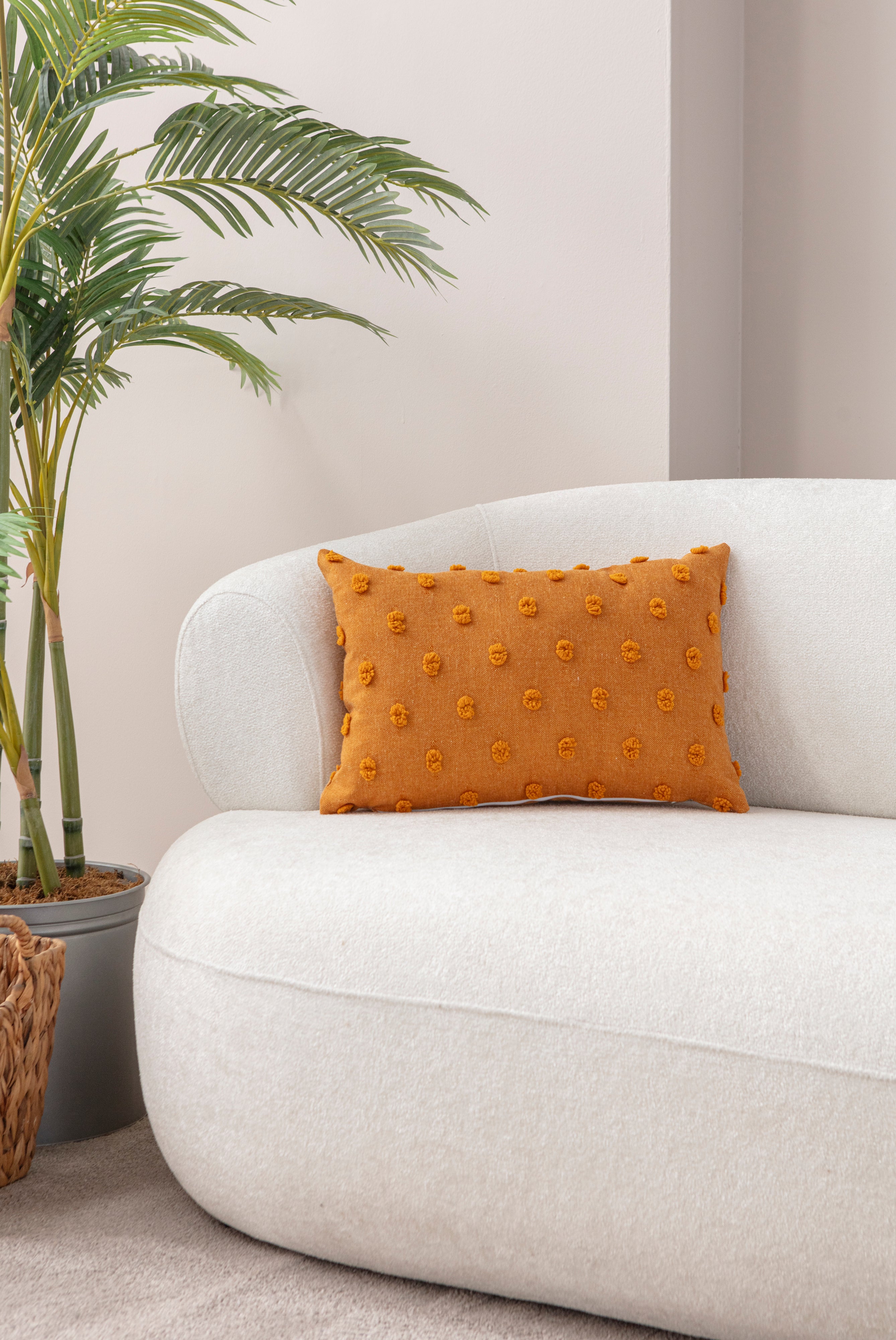 "Nokta" Bohem Puantiyeli, Dekoratif Keten Kırlent Kılıfı, Punch İşlemeli 43x43cm