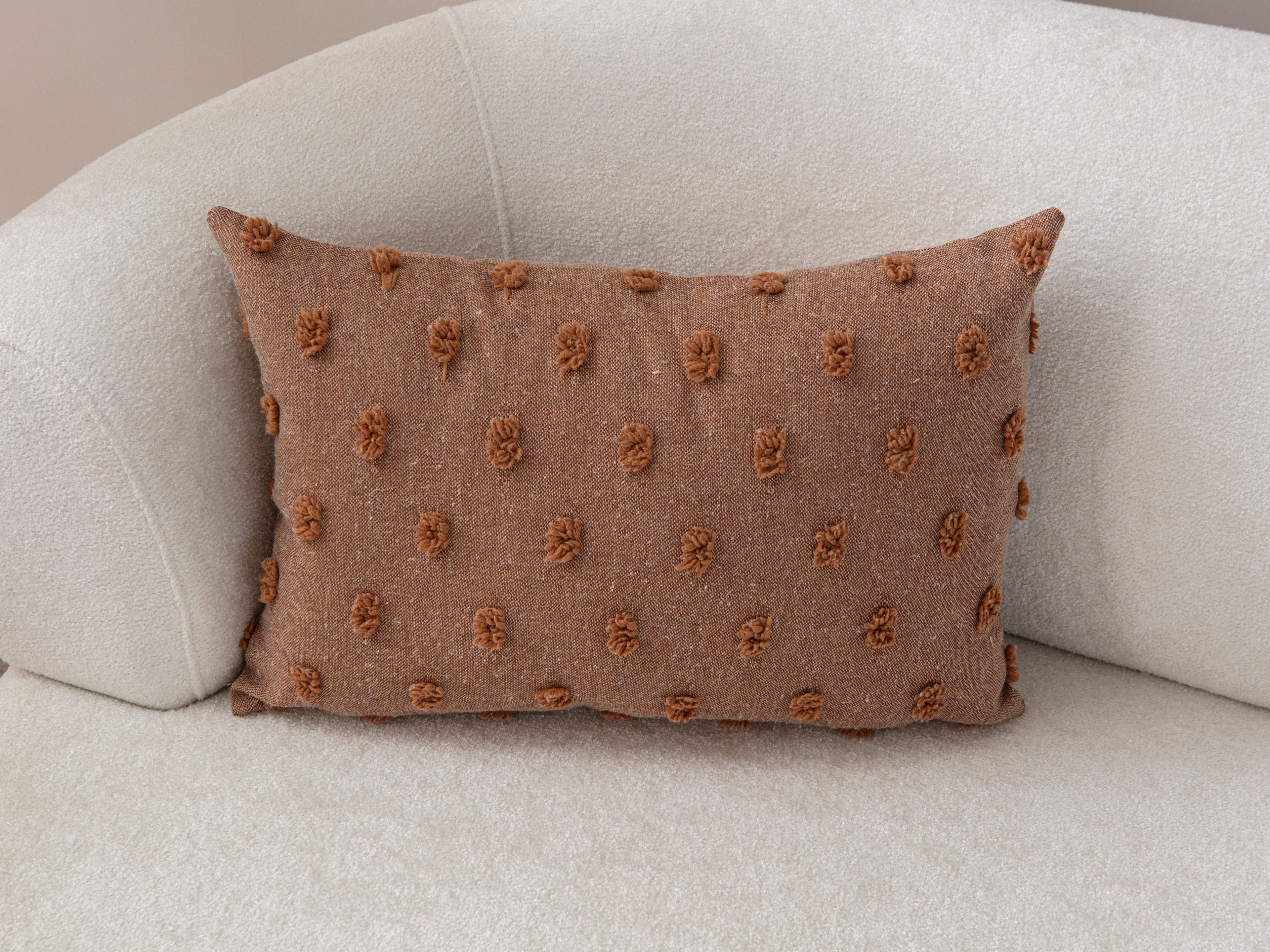 "Nokta" Bohem Puantiyeli, Dekoratif Keten Kırlent Kılıfı, Punch İşlemeli 43x43cm