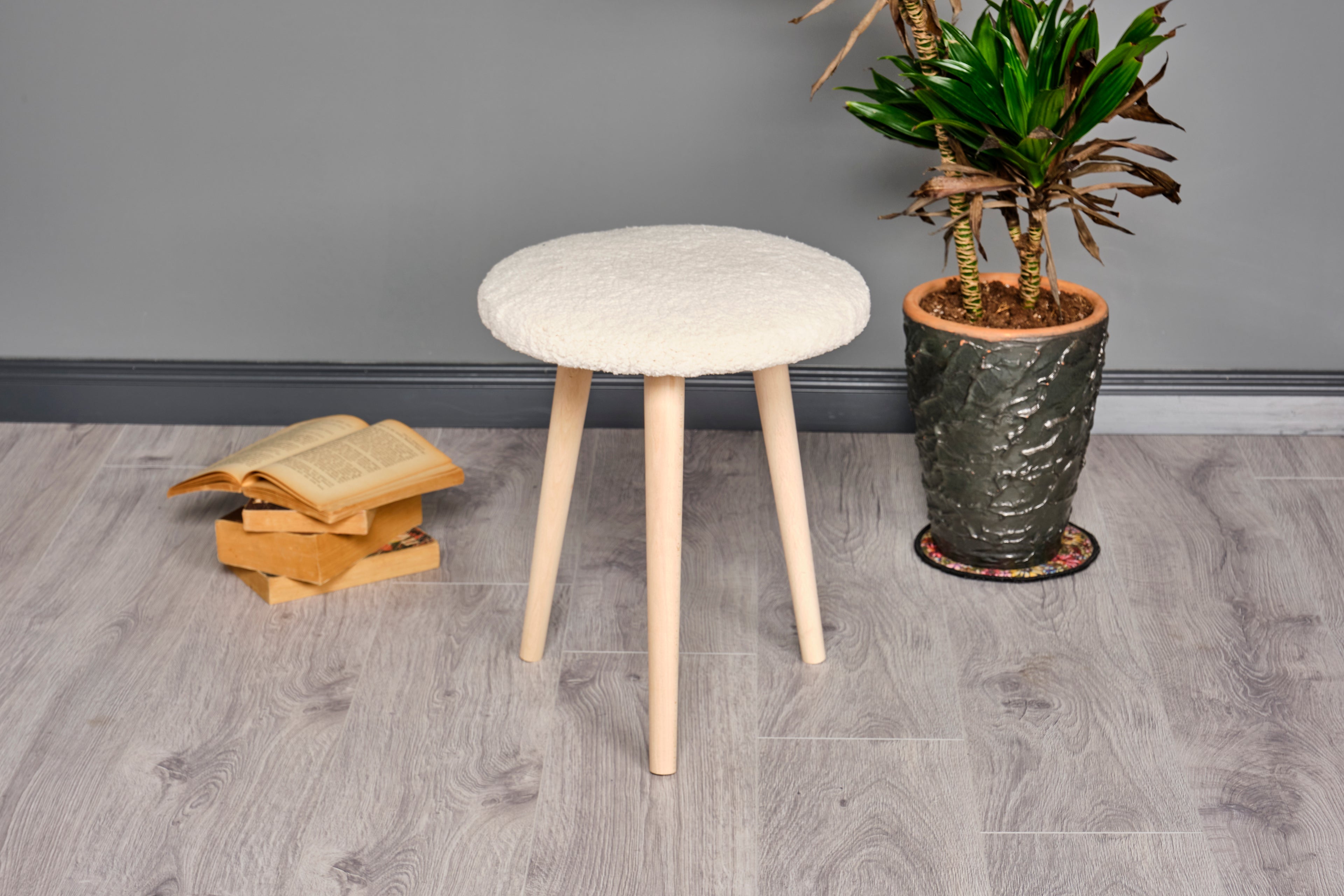 Ahşap Ayaklı Dekoratif Pelüş Puf Tabure Bench Sandalye